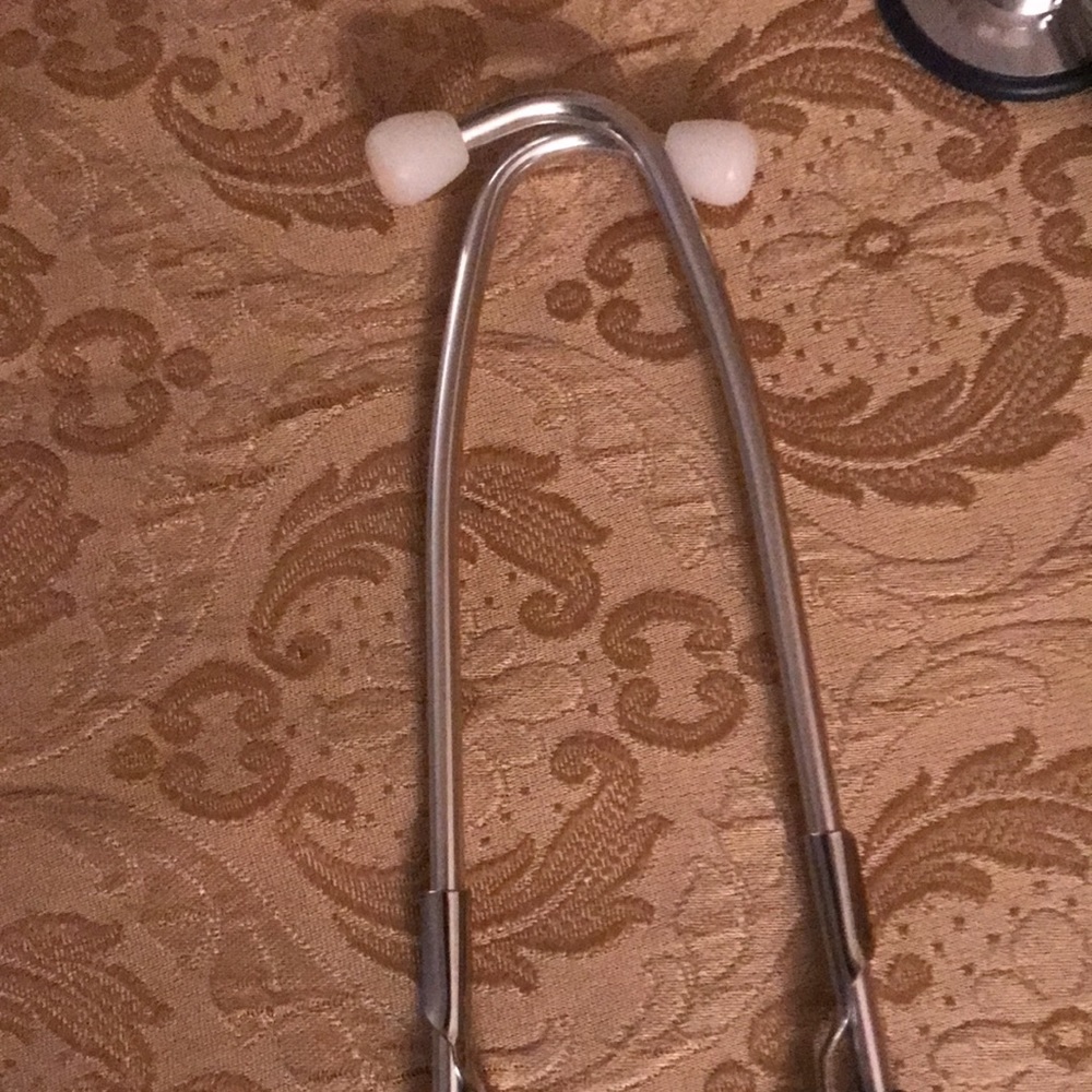 Stethoscope - Picture 2 of 7